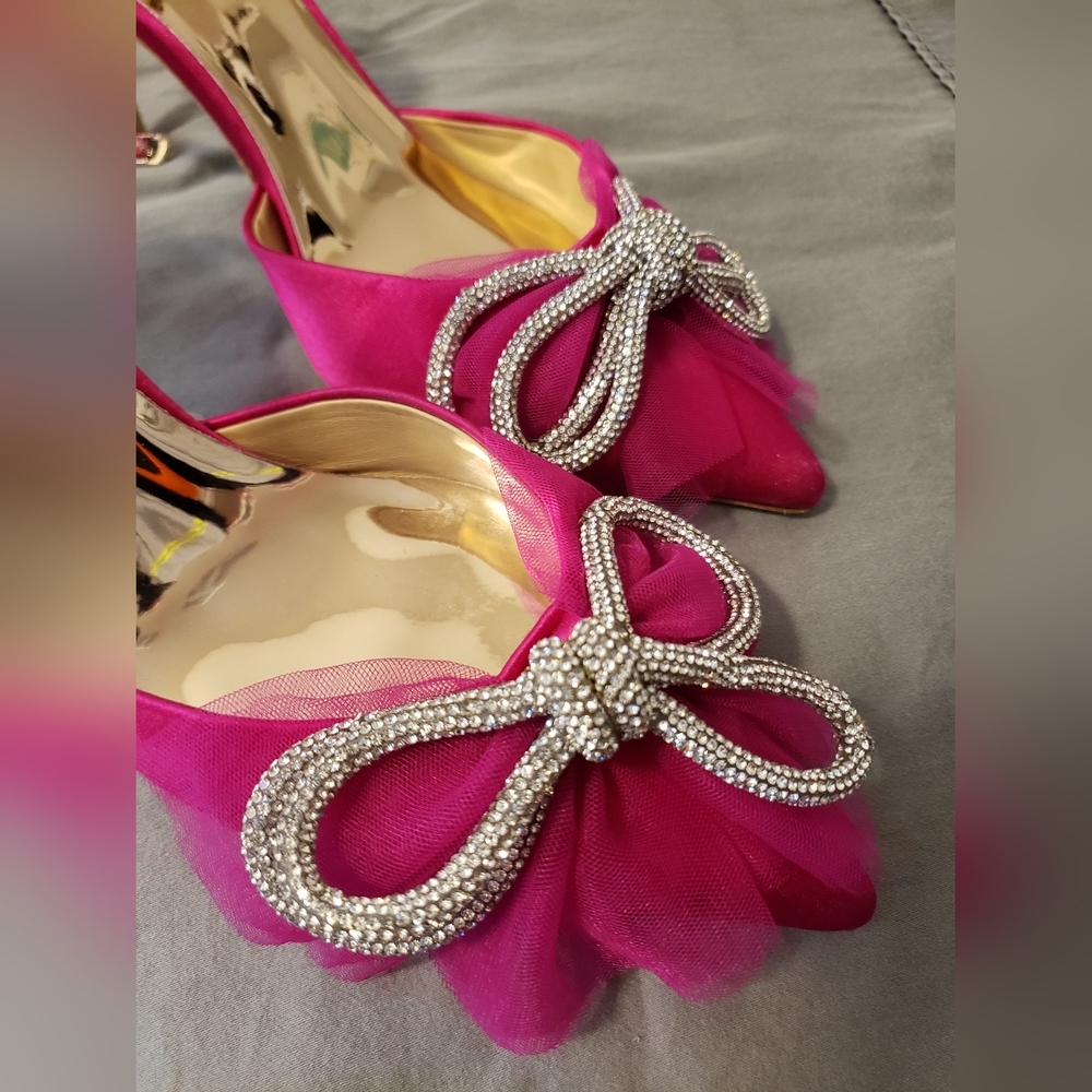 Badgley Mischka women's Sacred Pump size 9½ NWT - Picture 7 of 16
